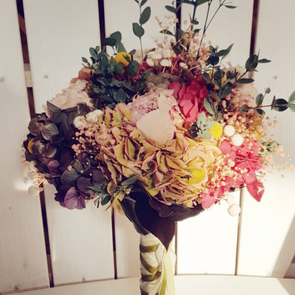 Ramo de novia de flor preservada